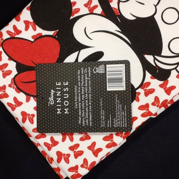 Minnie Mouse 2pk Kitchen Towels - Picture 2 of 2